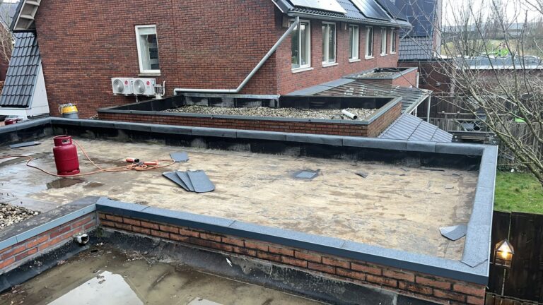 Bitumen dakbedekking in Harderwijk